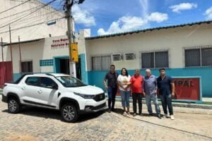 camara-de-carnaiba-adquire-veiculo-0-km-durante-gestao-de-alex-mendes