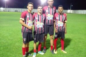 em-quixaba,-atletas-do-coqueiro-alto-se-destacam-no-futebol-amador