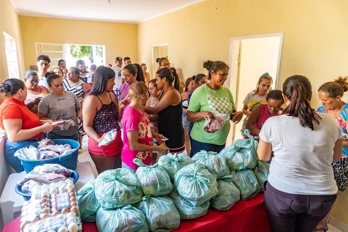 prefeitura-de-itapetim-realizou-entrega-de-cestas-basicas