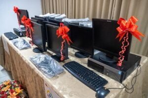 prefeitura-de-itapetim-entregou-novos-computadores-para-escola-antonio-pianco