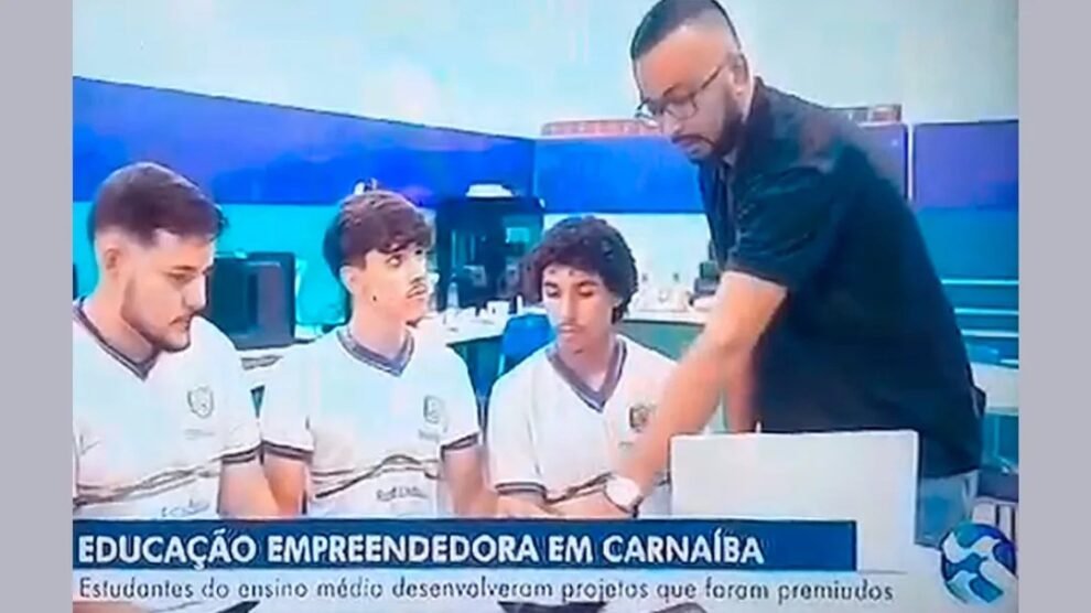 carnaiba:-prefeito-destaca-reportagem-da-tv-asa-branca-sobre-alunos-da-ete-paulo-freire