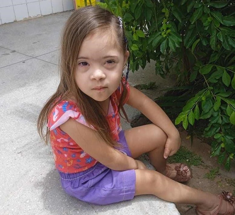 carnaibana-de-5-anos-precisa-de-ajuda-para-fazer-cirurgia-de-displasia