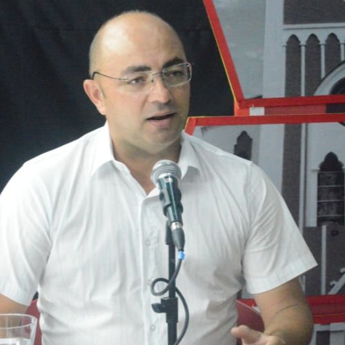 na-defesa-de-projeto-polemico,-andre-maio-volta-a-criticar-governo-marcia