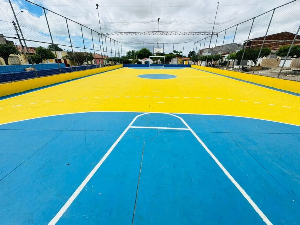 prefeitura-municipal-de-floresta-inicia-revitalizacao-da-quadra-e-praca-do-vulcao