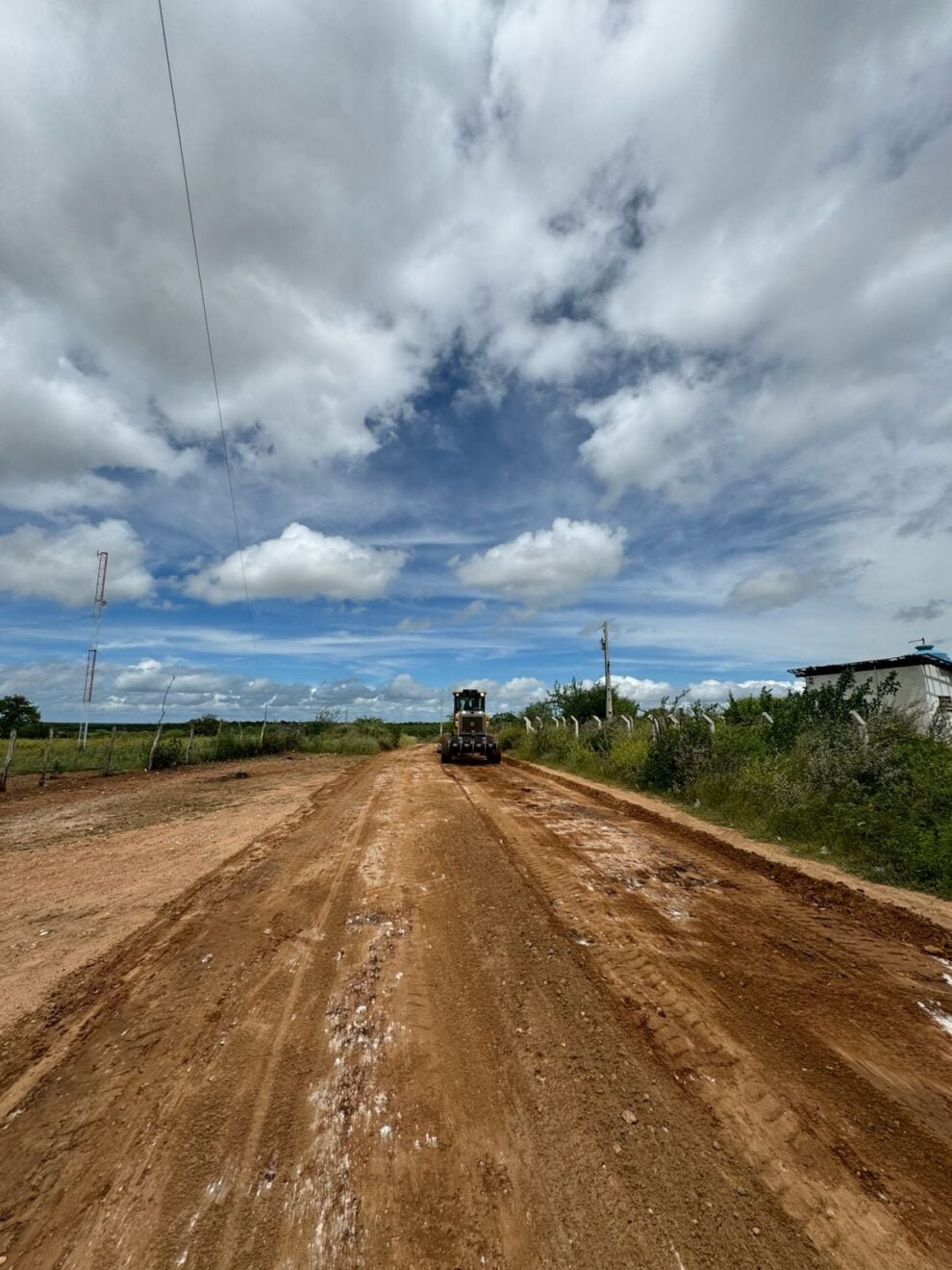 gestao-municipal-de-floresta-investe-em-estradas-vicinais-das-areas-rurais-do-municipio