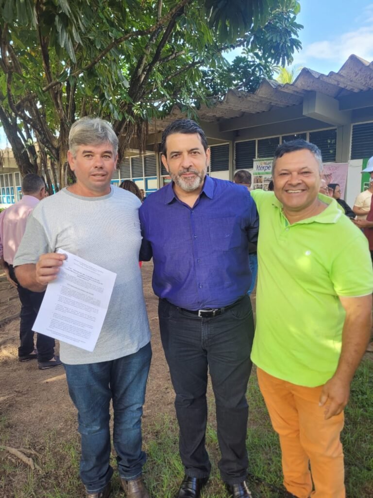 representantes-do-sintraf-de-santa-terezinha-participam-de-encontro-da-agricultura-no-recife.