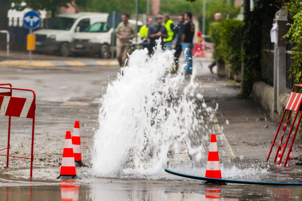 pernambuco-desperdica-1,25-bilhao-de-litros-de-agua-por-dia,-volume-suficiente-para-encher-410-piscinas-olimpicas