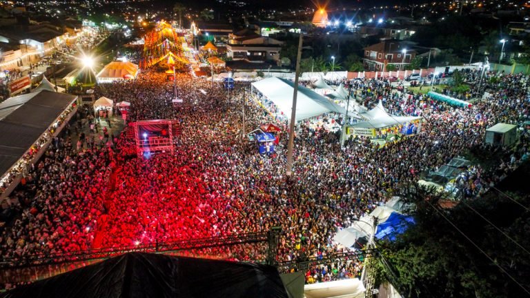 gravata:-patio-de-eventos-abre-programacao-oficial-proxima-sexta-(14);-confira-as-atracoes