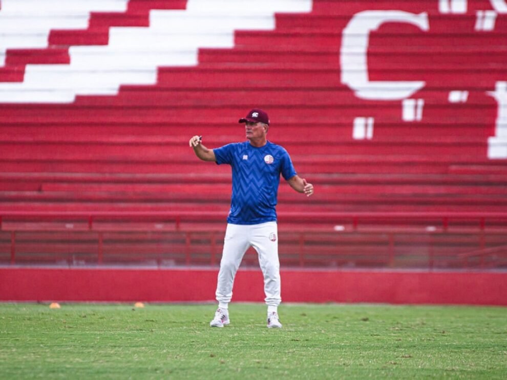 mazola-junior-deixa-o-comando-do-nautico-apos-empate-com-caxias