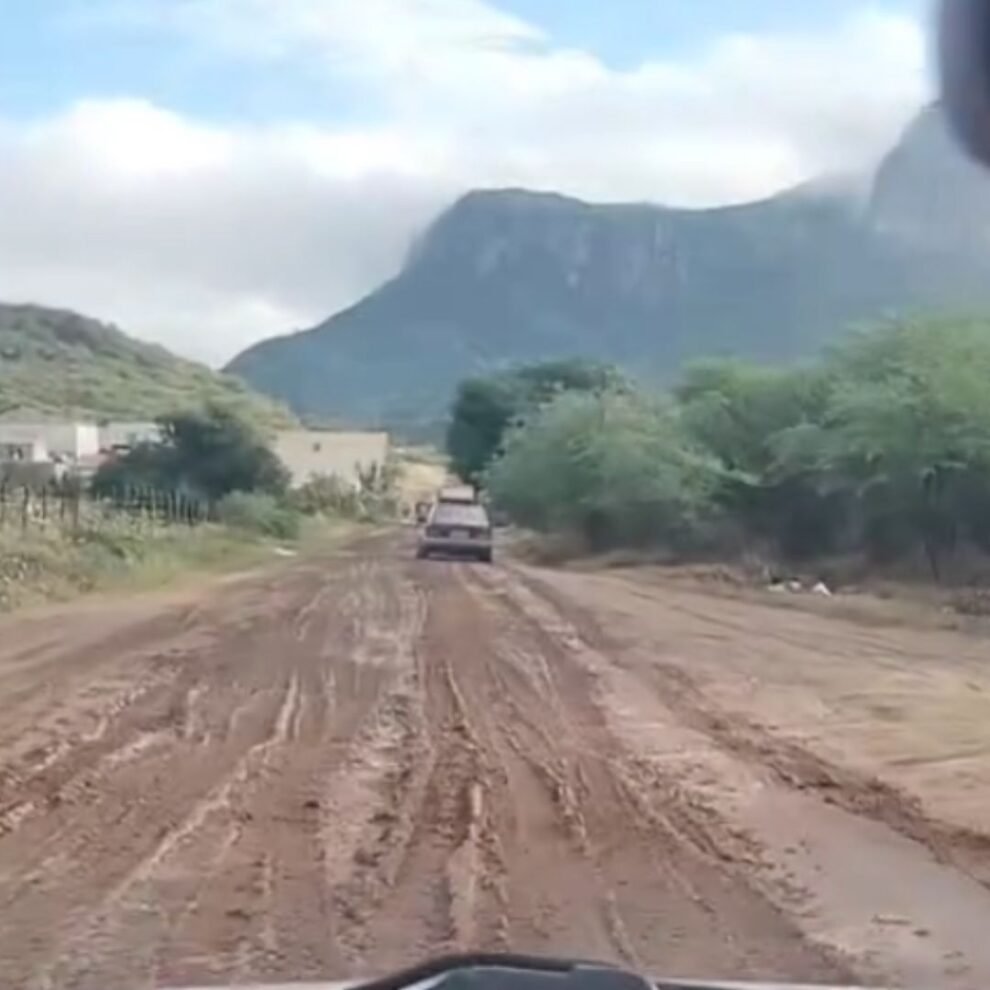 leitora-se-revolta-e-cobra-respostas-sobre-estrada-em-serra-talhada