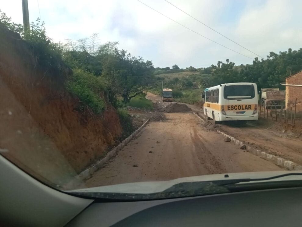 obra-sem-planejamento-causa-transtorno-a-moradores-da-zona-rural-de-carnaiba