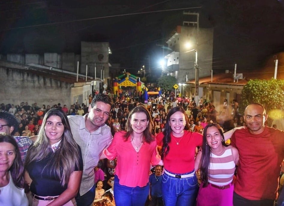 marcia-cutuca-duque-em-ato