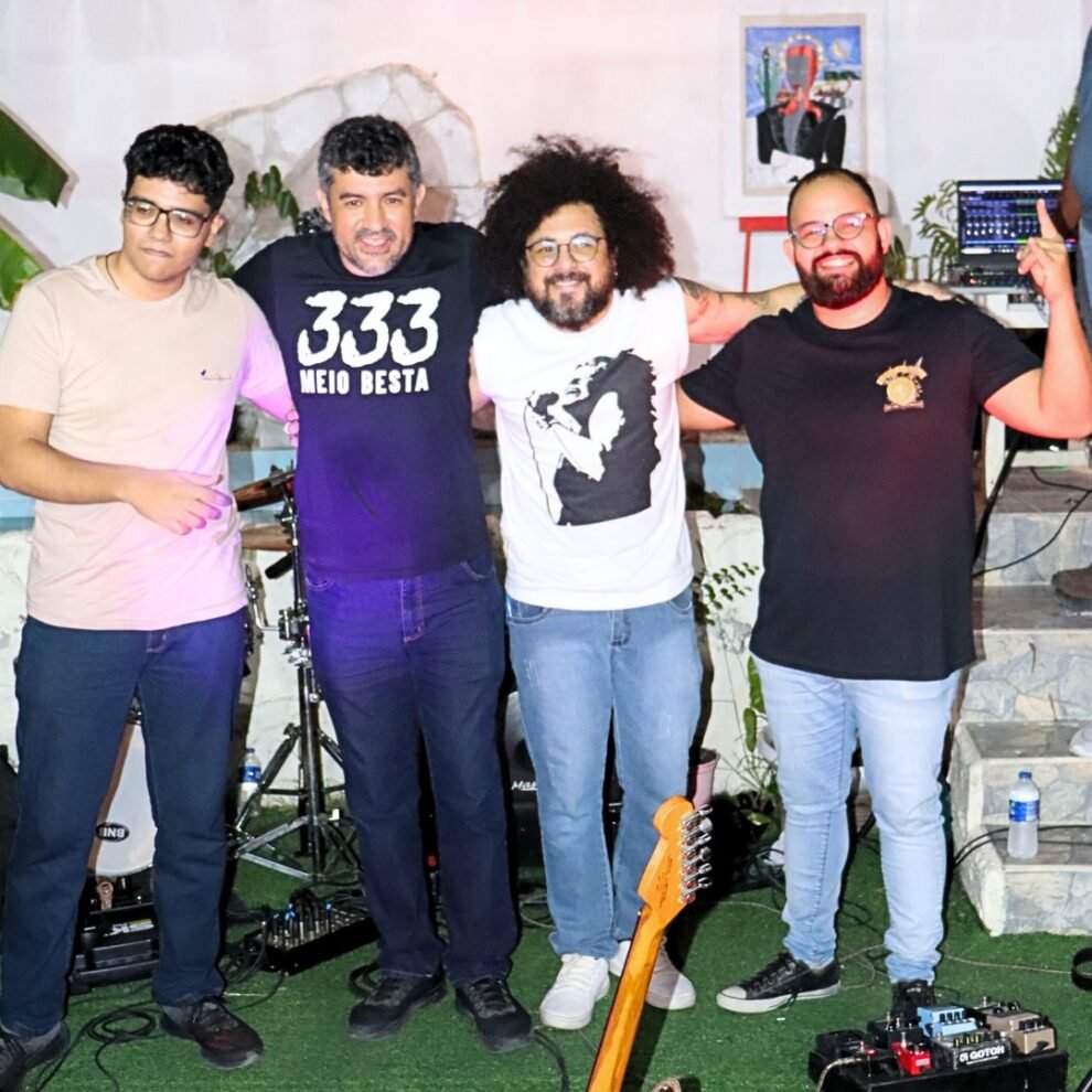 bodega-do-som-reuniu-varias-tribos-em-st-em-homenagem-ao-rock