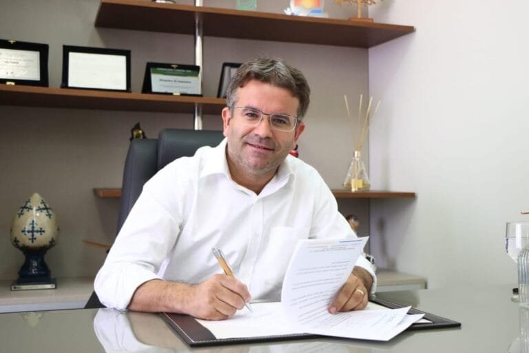 pesquisa-multipla:-sandrinho-comemora-aprovacao-de-gestao-e-lideranca-consolidada