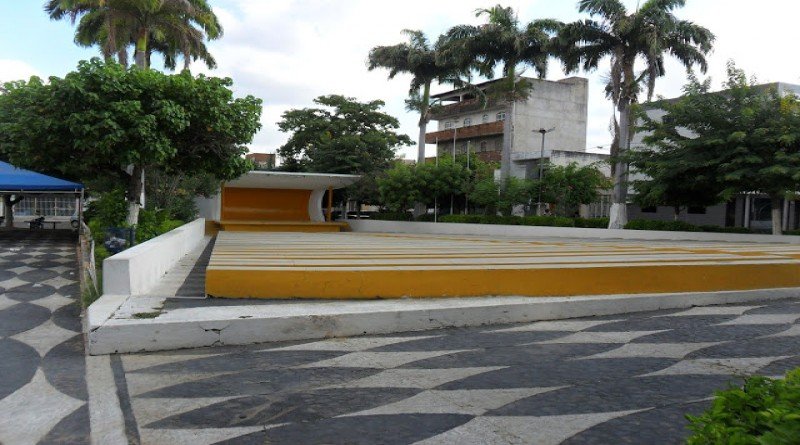 mulher-cai-em-golpe-“mais-velho-que-a-serra”-em-serra-talhada