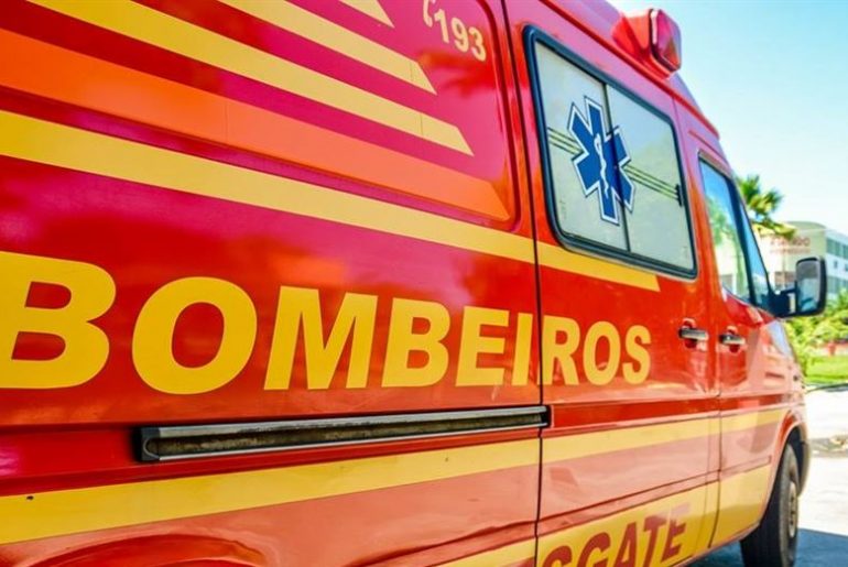 incendio-em-residencia-no-bairro-sao-cristovao,-em-serra-talhada,-e-controlado-pelo-corpo-de-bombeiros