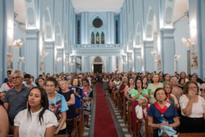 emocao-na-noite-dos-agricultores-na-concatedral-da-penha