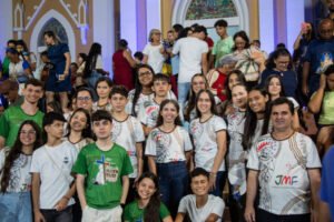 jovens-participam-ativamente-da-festa-da-penha-em-serra-talhada