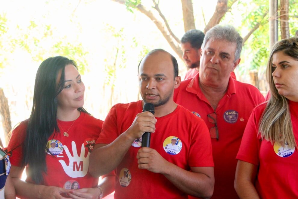 candidato-a-vereador-mostra-forca-durante-ato-de-apoio-a-marcia