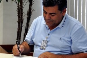 santa-terezinha:-tce-pe-recomenda-aprovacao-das-contas-de-2022-de-delson-lustosa