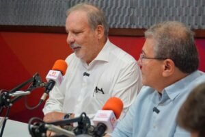 armando-monteiro-cumpre-agenda-em-serra-talhada-e-concede-entrevista-a-radio-vilabela