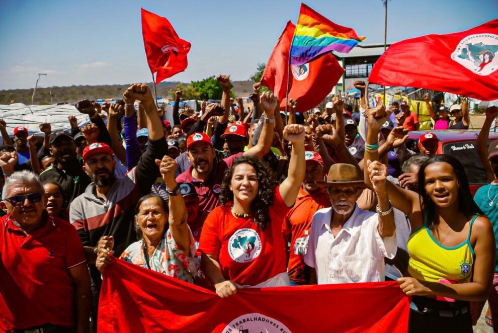 deputada-rosa-amorim-denuncia-despejo-violento-em-santa-maria-da-boa-vista