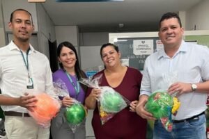 em-acao-solidaria,-sicoob-em-santa-terezinha-promove-acao-para-o-dia-das-criancas.