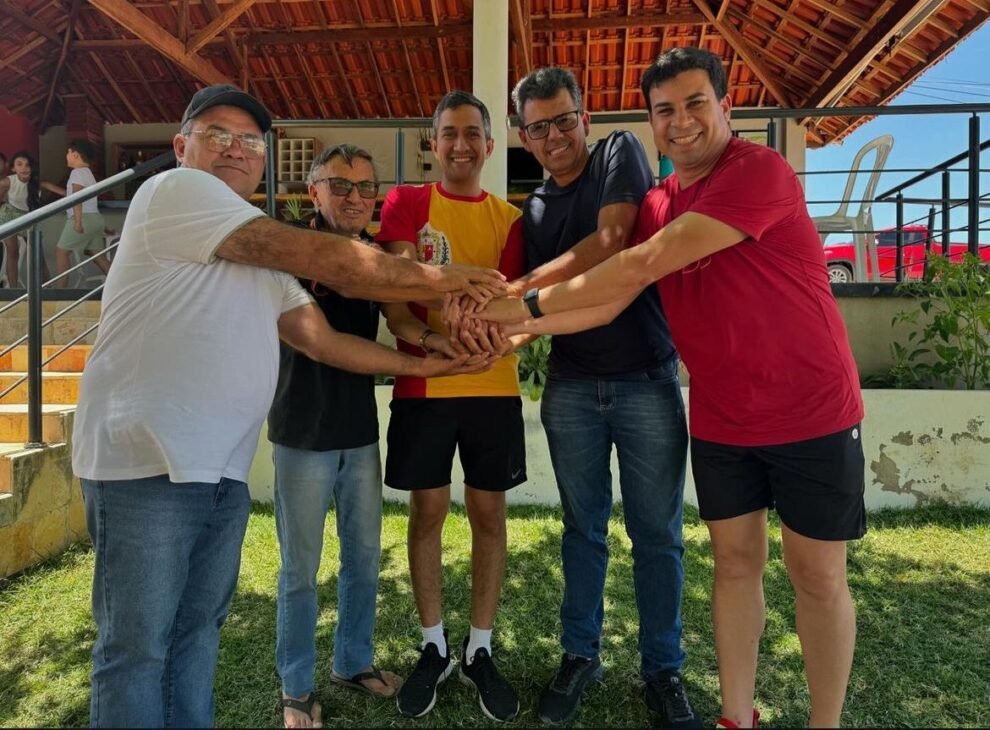 flavio-marques-anuncia-adesao-do-vereador-eleito-adelmo-das-antenas