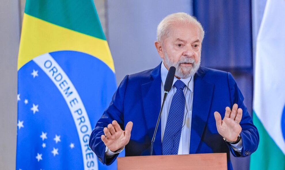 governo-poe-sigilo-sobre-lista-de-passageiros-de-voo-de-lula-que-parou-10-min-em-sp