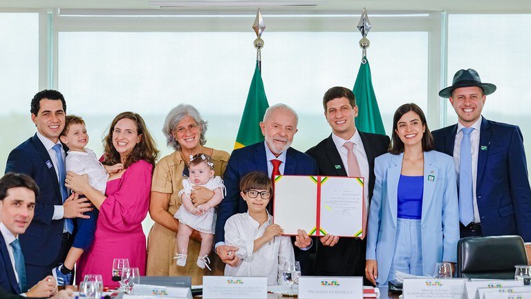 lula-sanciona-lei-que-inscreve-eduardo-campos-no-livro-dos-herois-e-heroinas-da-patria