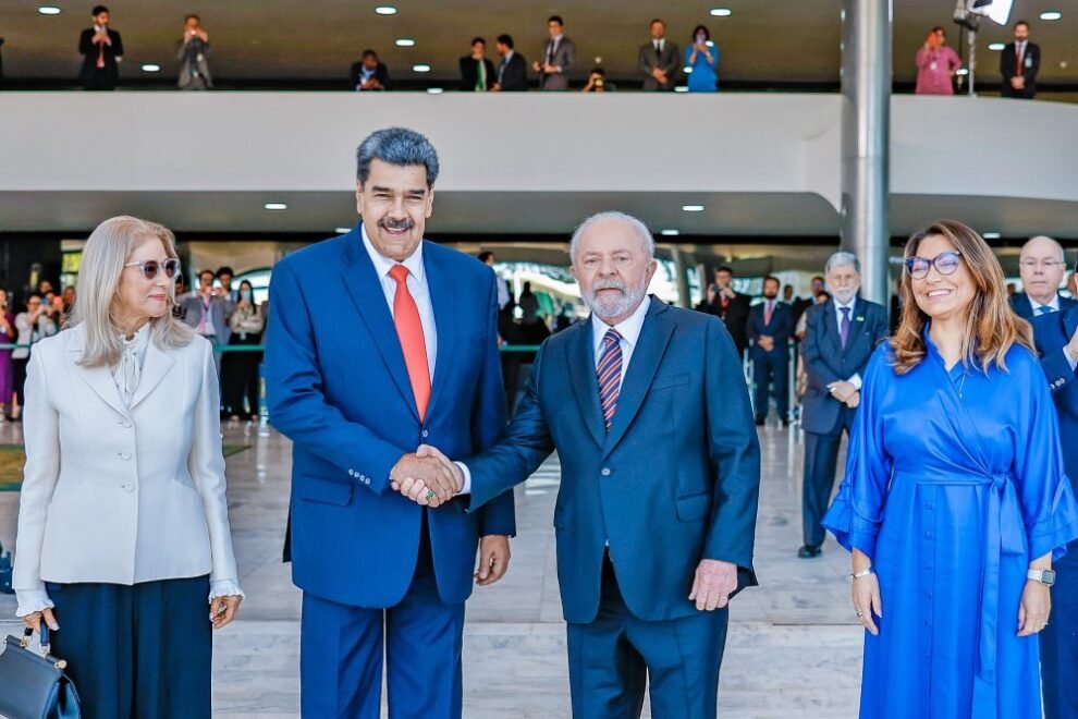 pt-assina-resolucao-do-foro-de-sao-paulo-que-reconhece-vitoria-de-nicolas-maduro