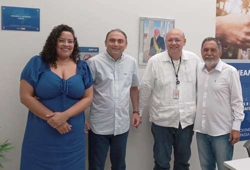 carnaiba:-berg-gomes-se-reune-com-representante-do-governo-federal 