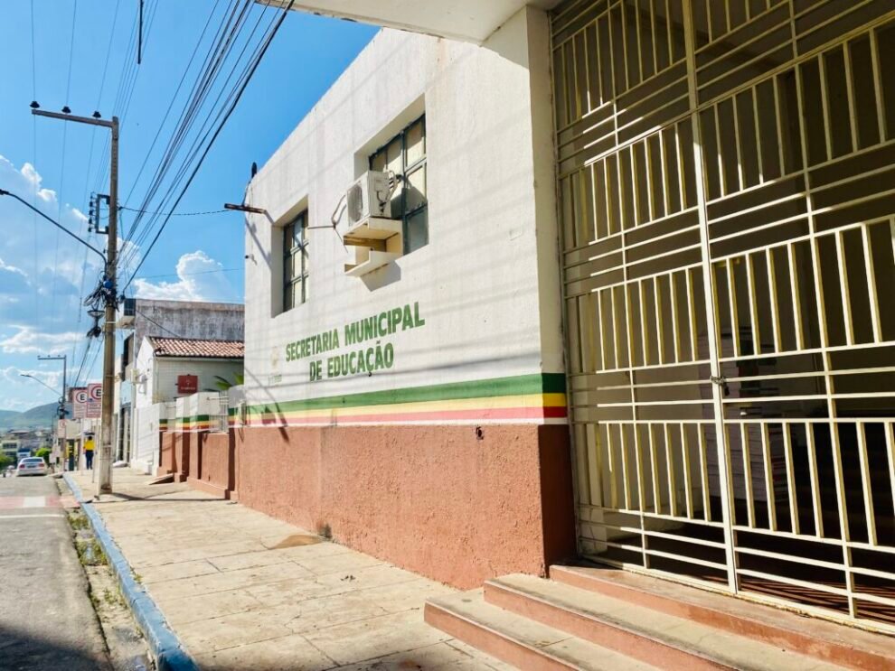 mae-denuncia-creche-em-serra-talhada-por-nao-acolher-filho-menor
