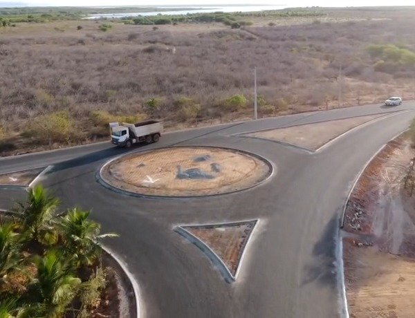 fabiano-supervisiona-obras-do-cinturao-verde-em-petrolandia