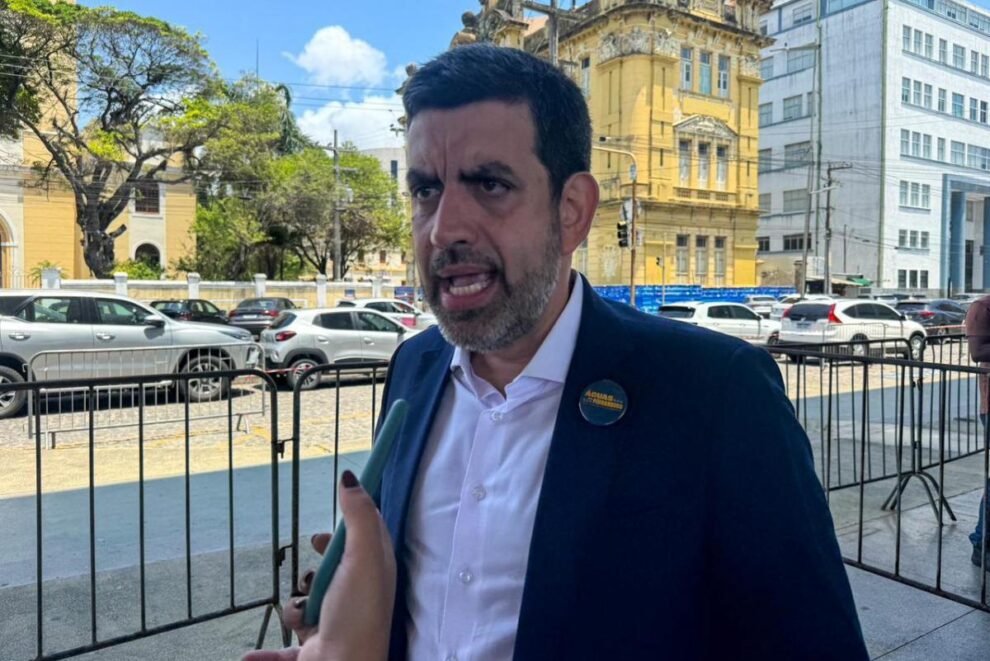 concessao-da-compesa-pode-entrar-no-leilao-da-bolsa-ja-no-primeiro-semestre-de-2025