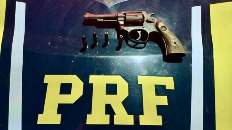 prf-apreende-arma-escondida-dentro-de-travesseiro-em-serra-talhada