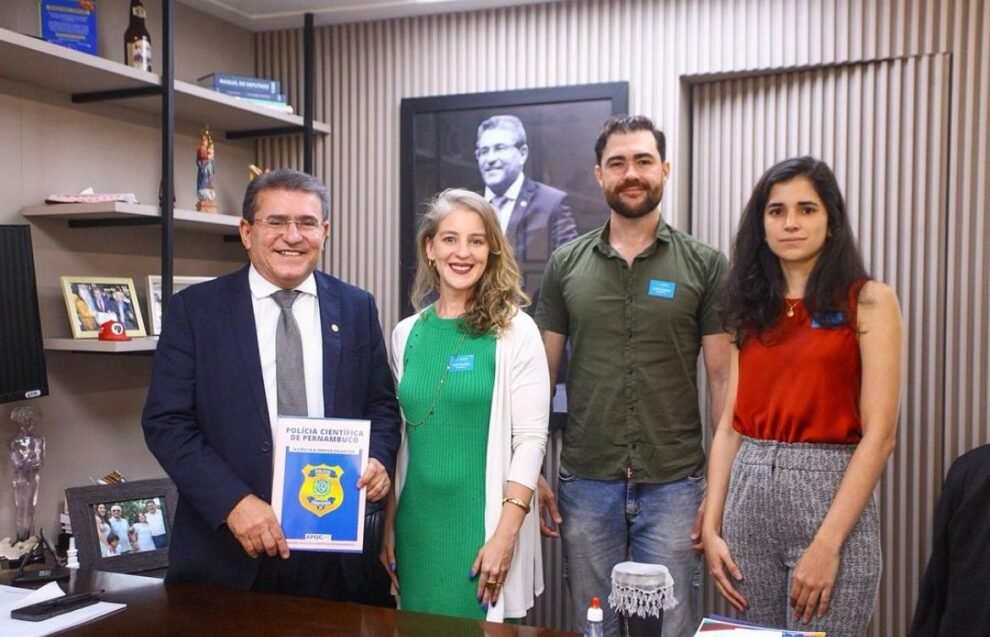 luciano-duque-discute-implantacao-de-iml-em-serra-talhada