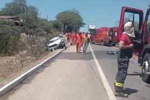 acidente-entre-carro-e-moto-deixa-uma-pessoa-morta-em-serra-talhada