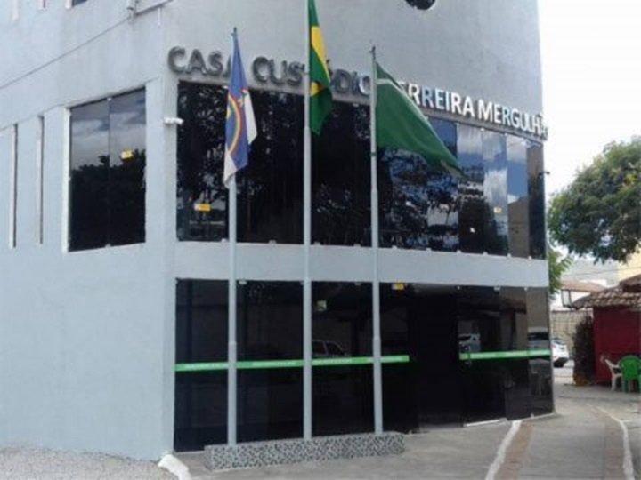camara-de-vereadores-de-belo-jardim-gastou-mais-de-r$-407-mil-com-elevador-que-nao-funciona