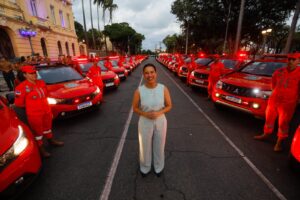 juntos-pela-seguranca:-governadora-raquel-lyra-entrega-58-novas-viaturas-ao-corpo-de-bombeiros,-policia-militar-e-policia-cientifica