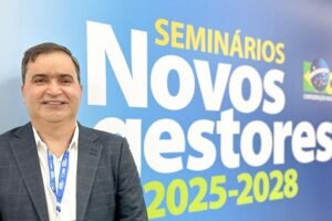 prefeito-reeleito-de-brejinho,-gilson-bento-participa-de-seminario-novos-gestores-em-brasilia