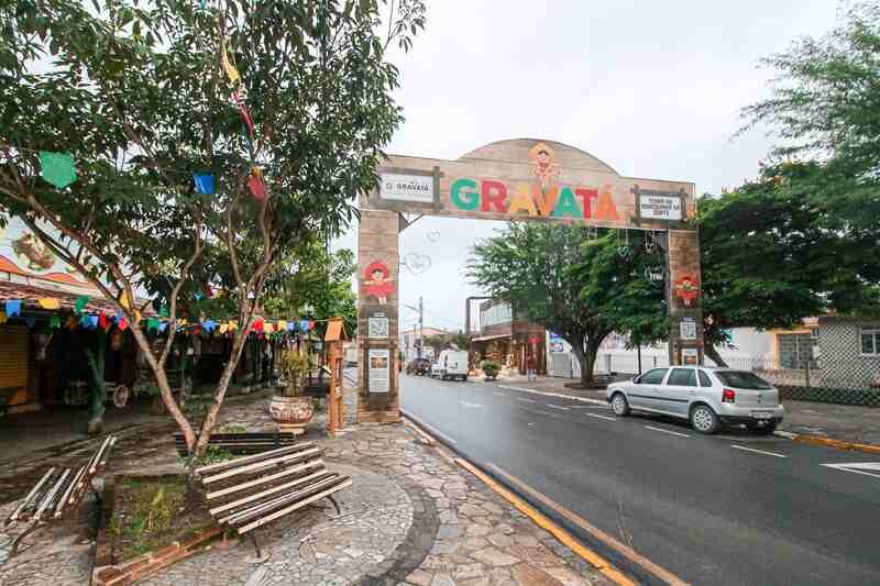 gravata-se-prepara-para-abertura-oficial-da-programacao-natalina-neste-sabado-(23)