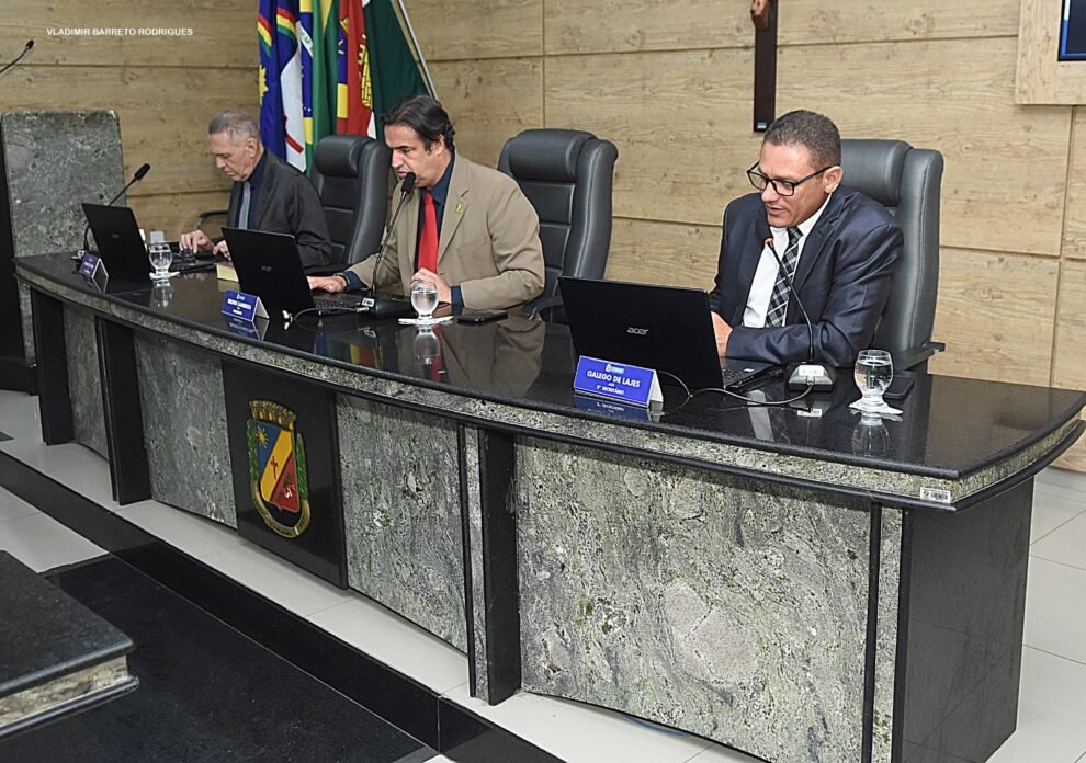 camara-de-caruaru-aprova-projetos-de-ordem-financeira-emreuniao-extraordinaria