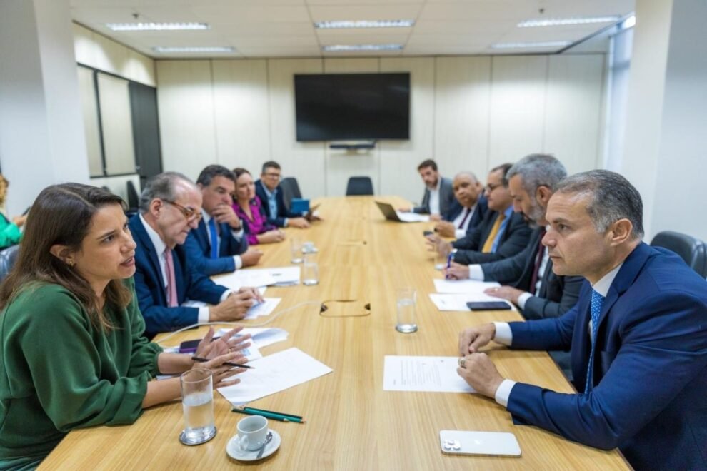 raquel-lyra-e-renan-filho-dialogam-sobre-andamento-de-obras-viarias-em-pernambuco