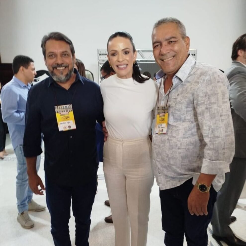 marcia-em-‘ceu-de-brigadeiro’-com-a-oposicao-em-st
