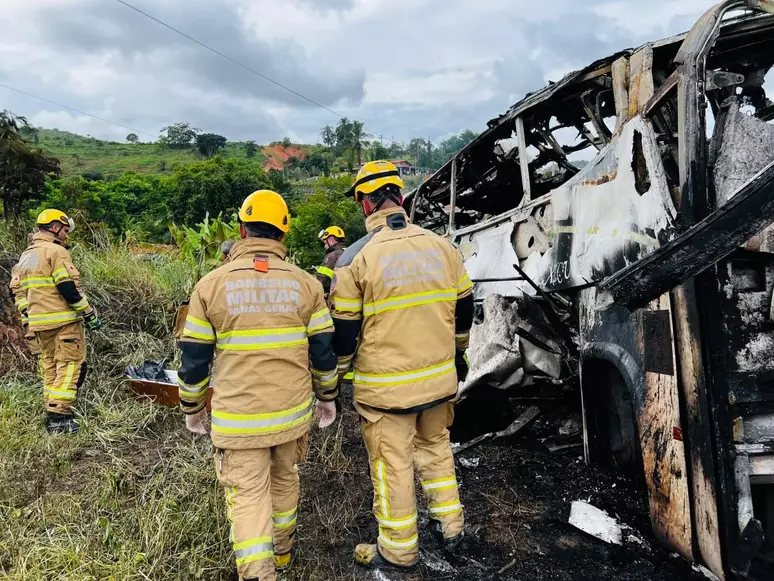 policia-confirma-41-mortos-em-acidente-em-mg;-empresa-de-onibus-divulga-nomes-de-passageiros