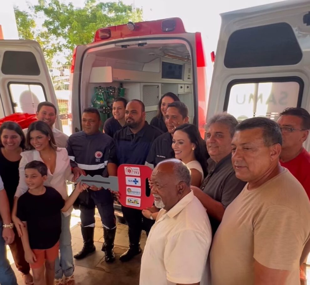 em-entrega-de-ambulancias-ao-samu,-marcia-conrado-afirma-que-serra-talhada-e-prioridade-no-governo-lula