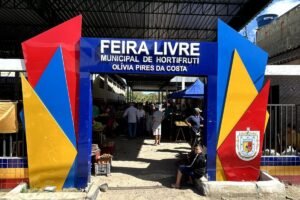 tabira:-nicinha-melo-inaugura-portico-e-cobertura-da-feira-livre-de-hortifruti