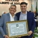 augusto-valadares-recebe-titulo-de-cidadao-de-sao-jose-do-egito