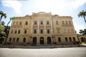 governo-antecipa-repasse-de-icms-e-do-programa-estadual-de-transporte-escolar-aos-municipios